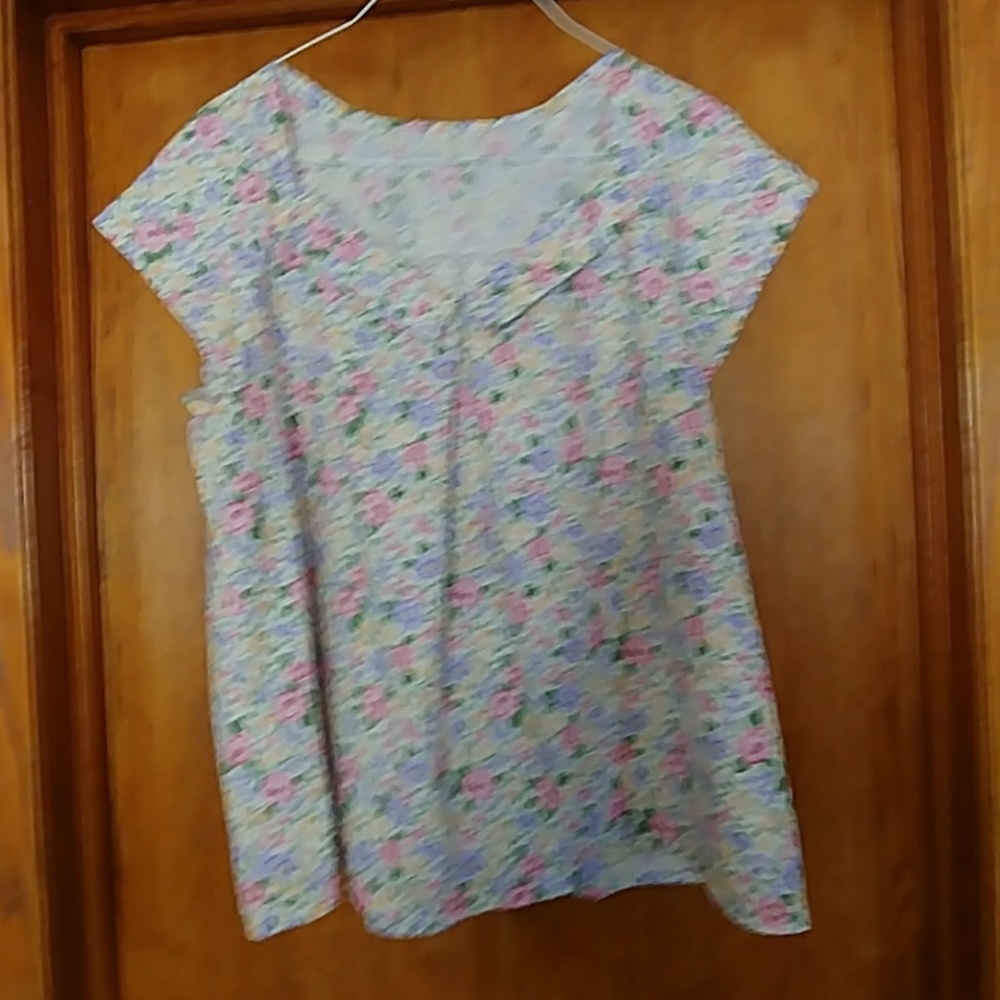 Spring maternity size 14 top